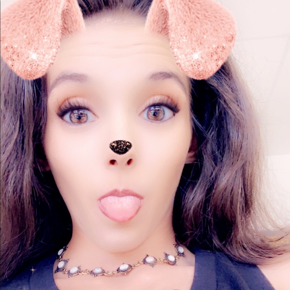 Meet your Posher, Breana